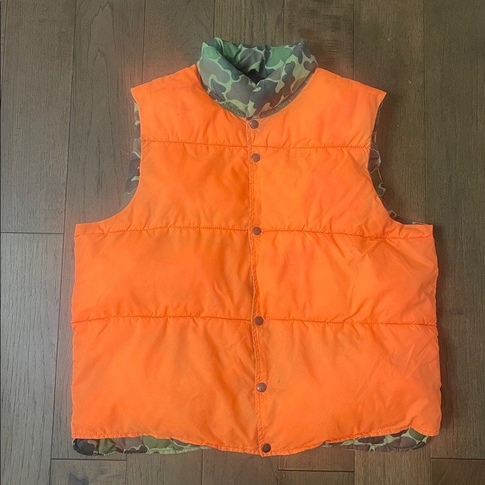 REVERSIBLE Plaid Puffer Vest (Color: Orange/Camouflage)
